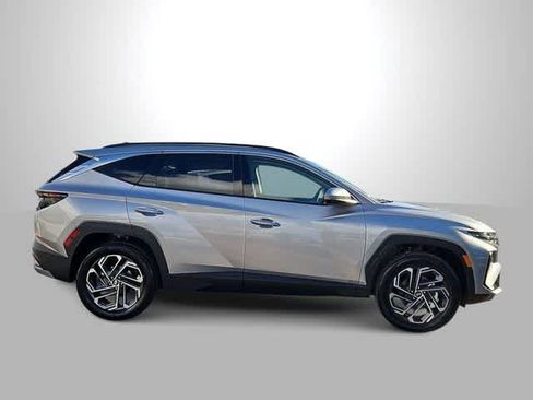 Certified 2026 Hyundai Tucson Limited image 9