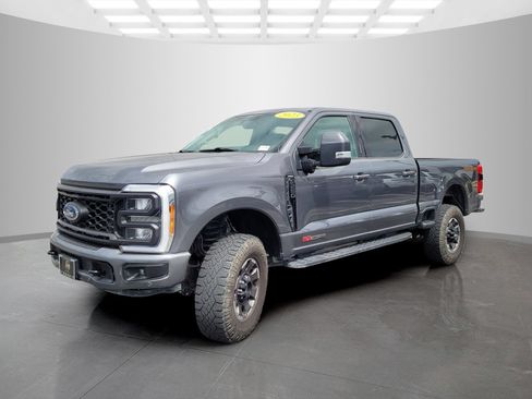 Used 2023 Ford F250 Lariat w/ Lariat Ultimate Package AWD/4WD image 8