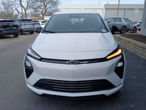 New 2027 Chevrolet Bolt LT w/ Comfort Package FWD image 27
