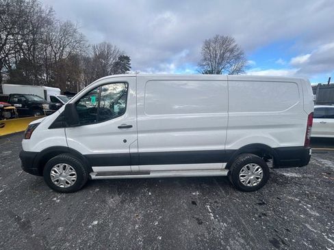 Used 2024 Ford Transit 250 Low Roof w/ Exterior Upgrade Package image 4