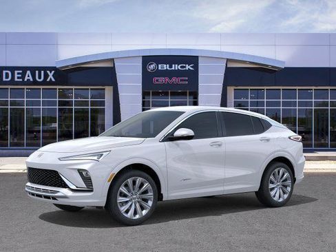 New 2026 Buick Envista Avenir image 2