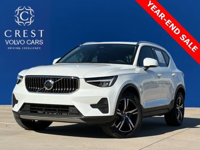 Certified 2025 Volvo XC40 B5 Core