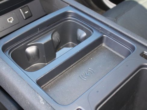 Used 2024 Land Rover Defender 130 Outbound image 29