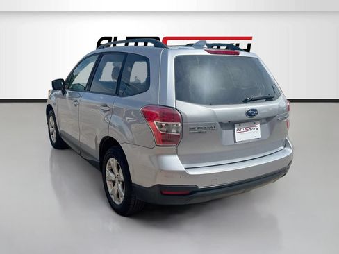 Used 2016 Subaru Forester 2.5i Premium w/ All-Weather Package AWD/4WD image 5
