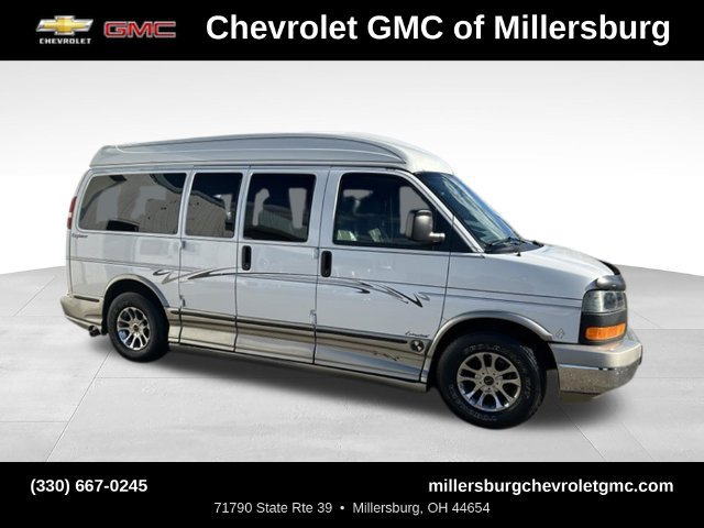 Used 2004 GMC Savana 1500 w/ Preferred Equipment Group RWD image 2