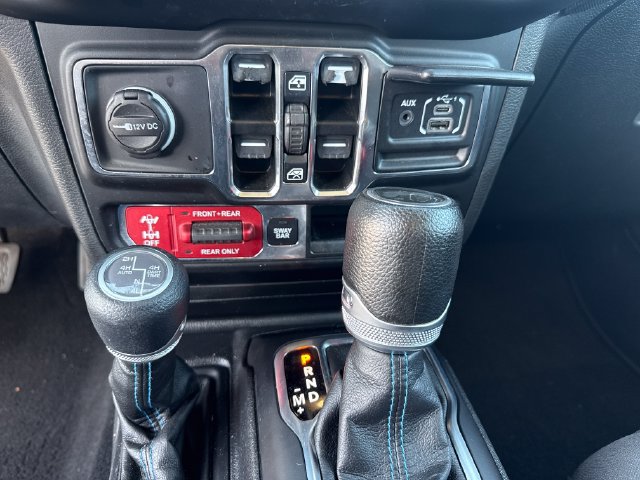 Used 2023 Jeep Wrangler Unlimited Rubicon 4xe AWD/4WD image 19