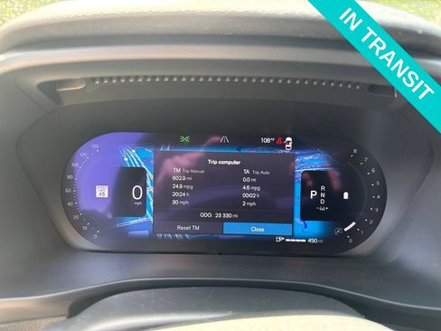 Certified 2024 Volvo XC40 B5 Ultimate w/ Protection Package Premier AWD/4WD image 21