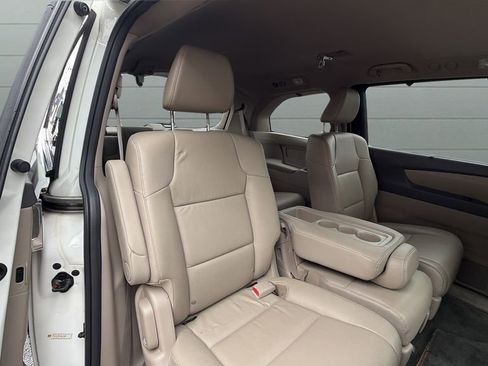 Used 2016 Honda Odyssey EX-L image 31