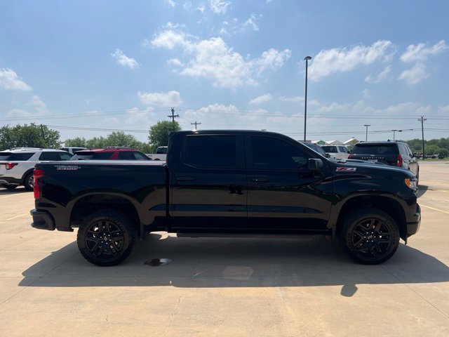 Used 2025 Chevrolet Silverado 1500 LT Trail Boss w/ Convenience Package II AWD/4WD image 9