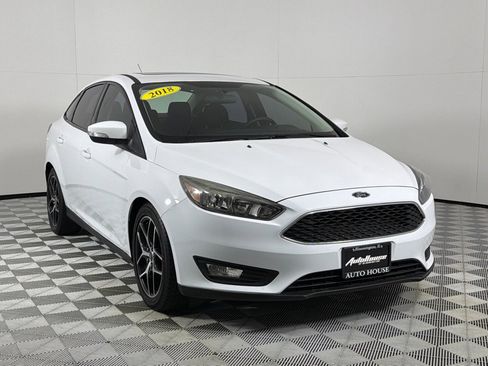 Used 2018 Ford Focus SEL FWD image 3