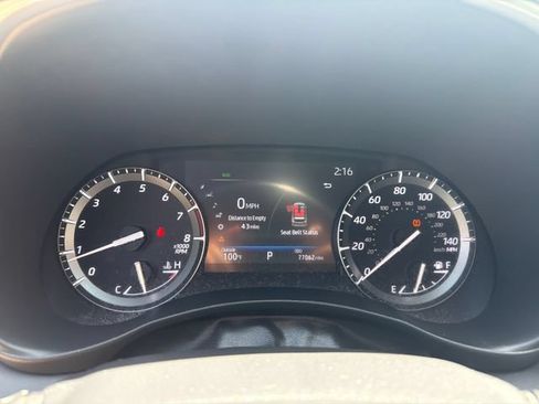 Used 2021 Toyota Highlander XSE AWD/4WD image 28