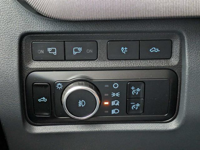 Used 2024 Ford F350 Platinum w/ FX4 Off-Road Package AWD/4WD image 24