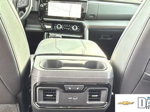Used 2025 GMC Sierra 1500 AT4 AWD/4WD image 12