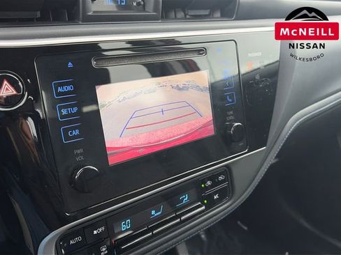 Used 2017 Toyota Corolla SE w/ Carpet Mat Package (TMS) FWD image 20