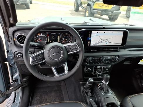 New 2026 Jeep Wrangler Unlimited Sahara AWD/4WD image 8