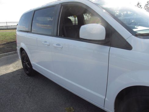 Used 2019 Dodge Grand Caravan GT FWD image 88