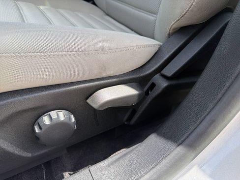 Used 2018 Ford Fusion S FWD image 18