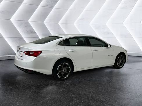 Used 2024 Chevrolet Malibu LT image 4