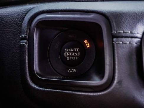 Used 2024 Jeep Wrangler Unlimited Sahara AWD/4WD image 26