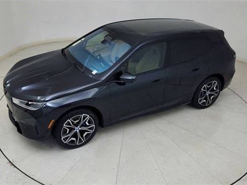 Used 2024 BMW iX xDrive50 w/ Premium Package image 76