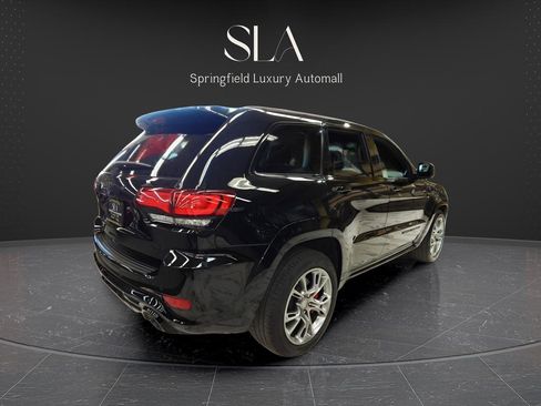 Used 2021 Jeep Grand Cherokee SRT image 5