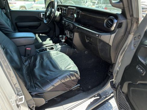 Used 2021 Jeep Wrangler Unlimited Sport image 18