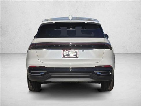 New 2026 Lincoln Nautilus Premier image 6