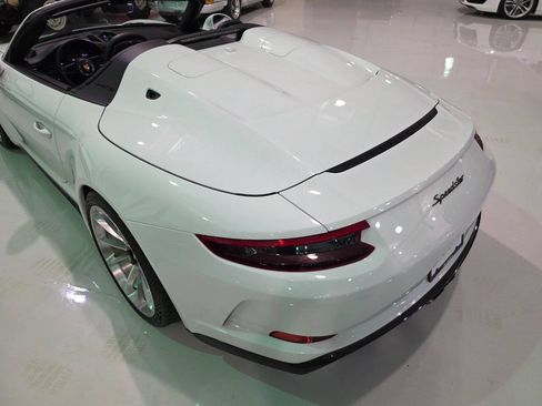 Used 2019 Porsche 911 Speedster RWD image 75