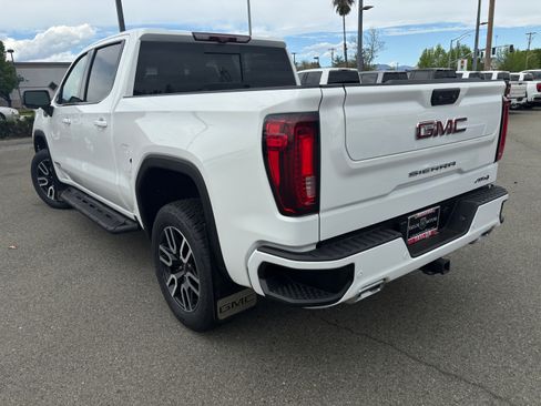 Used 2023 GMC Sierra 1500 AT4 w/ AT4 Premium Package image 7
