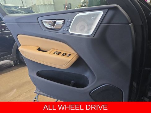 Used 2018 Volvo XC60 T8 Inscription w/ Advanced Package AWD/4WD image 25