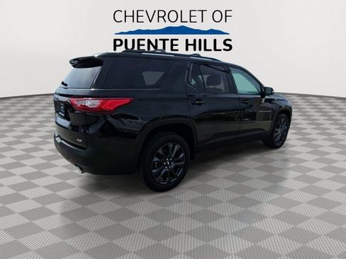 Used 2021 Chevrolet Traverse RS w/ LPO, Cargo Package FWD image 8