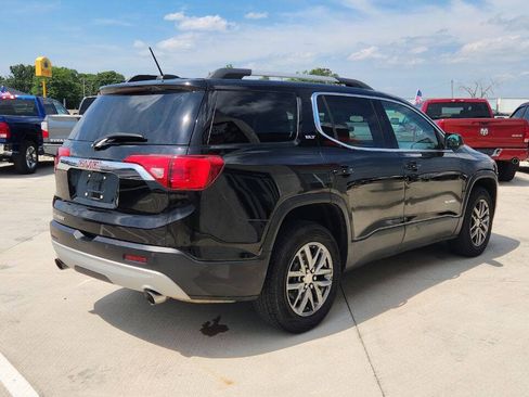 Used 2017 GMC Acadia SLT FWD image 4