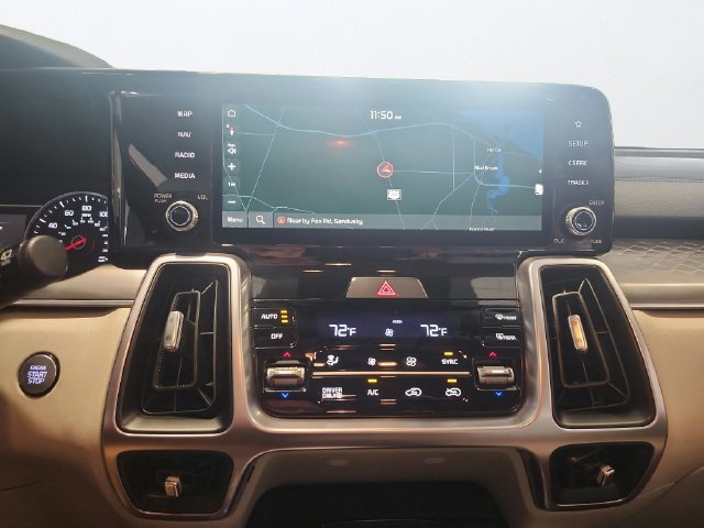 Certified 2023 Kia Sorento EX AWD/4WD image 17