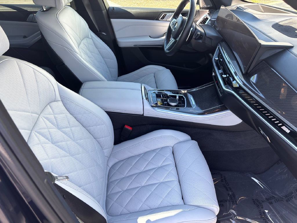 Used 2024 BMW X5 M60i AWD/4WD image 15