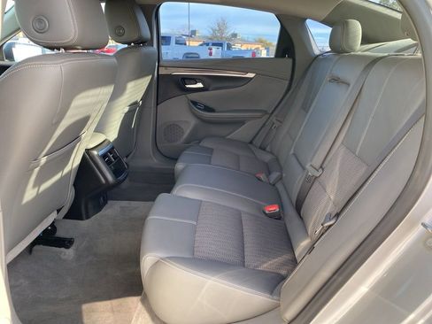 Used 2017 Chevrolet Impala LT image 19