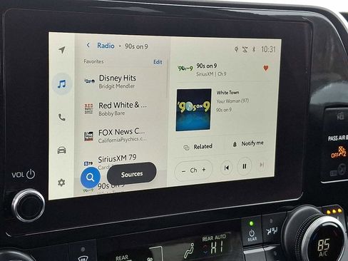 Certified 2024 Toyota Highlander XLE image 21