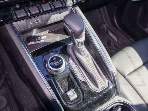 New 2026 GMC Canyon Elevation w/ Convenience Package image 21