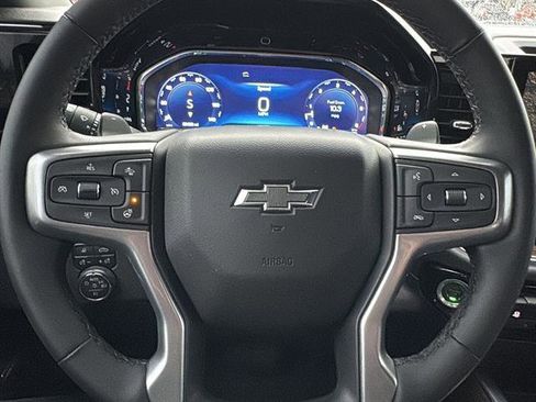 Used 2024 Chevrolet Silverado 1500 LT Trail Boss w/ Convenience Package II image 16