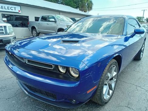 Used 2020 Dodge Challenger SXT w/ Plus Package image 2