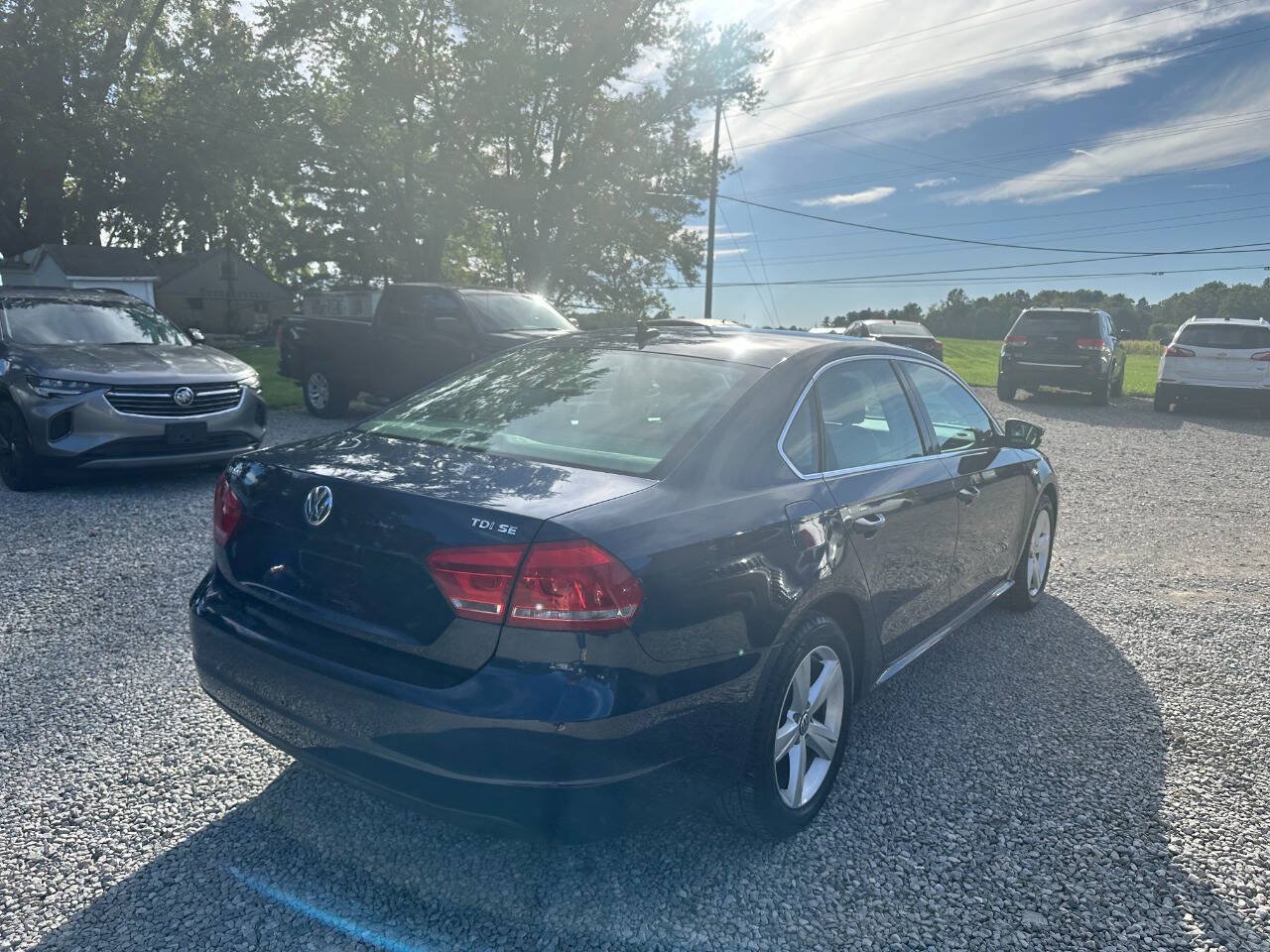Used 2013 Volkswagen Passat TDI SE FWD image 3