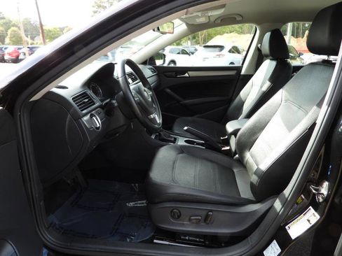 Used 2014 Volkswagen Passat 1.8T SE image 34