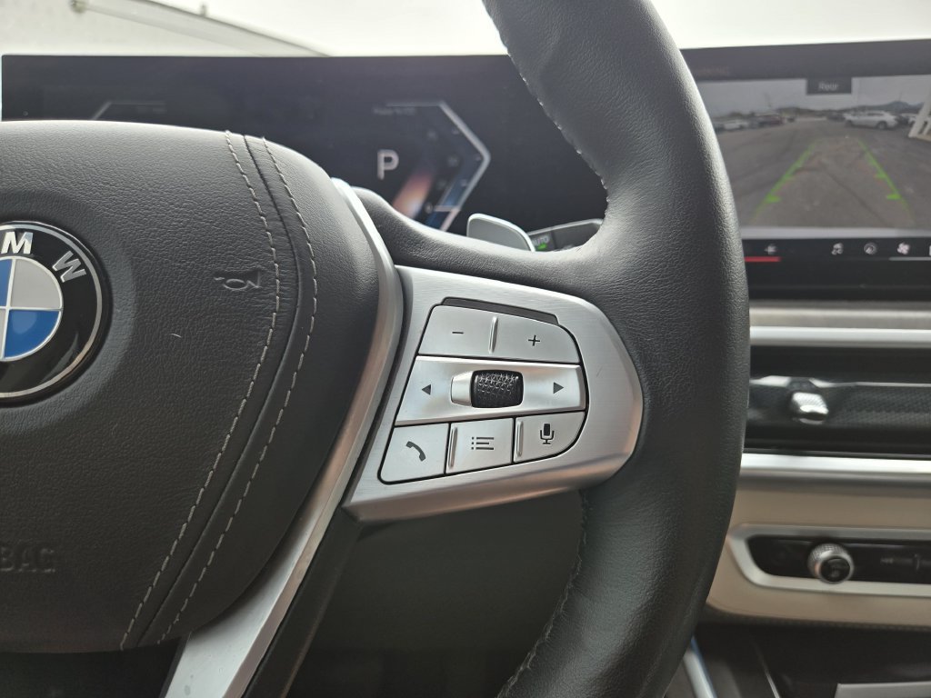 Used 2024 BMW X7 xDrive40i w/ Executive Package AWD/4WD image 29