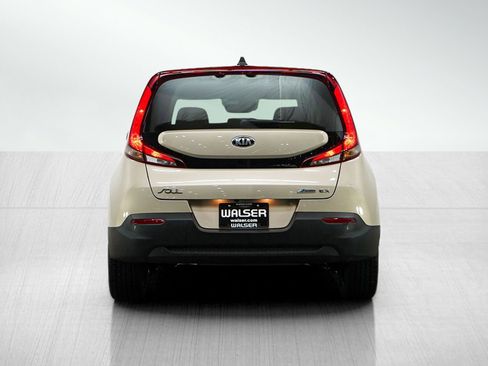 Used 2020 Kia Soul EX image 4