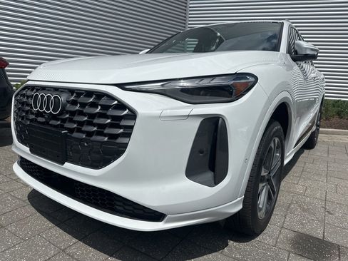 New 2026 Audi Q5 Premium AWD/4WD image 1
