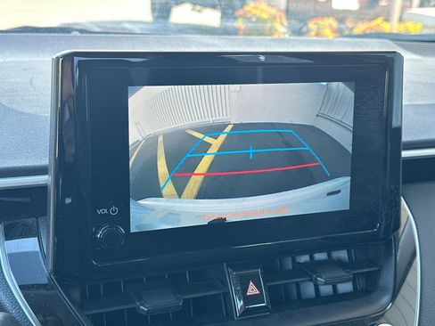 Used 2025 Toyota Corolla LE image 17