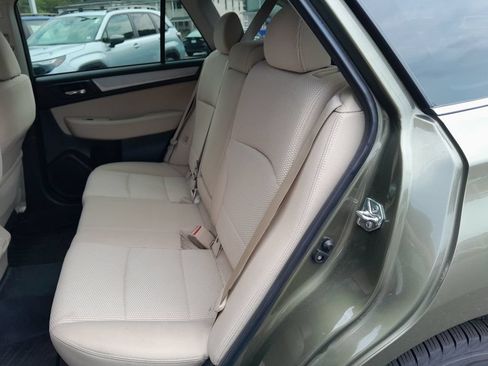 Used 2019 Subaru Outback 2.5i Premium AWD/4WD image 29