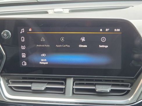 New 2025 Chevrolet Trax RS w/ Sunroof Package image 20