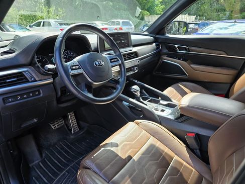 Used 2020 Kia Telluride SX w/ SX Prestige Package AWD/4WD image 12
