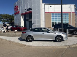 Used 2016 Kia Optima LX image 1