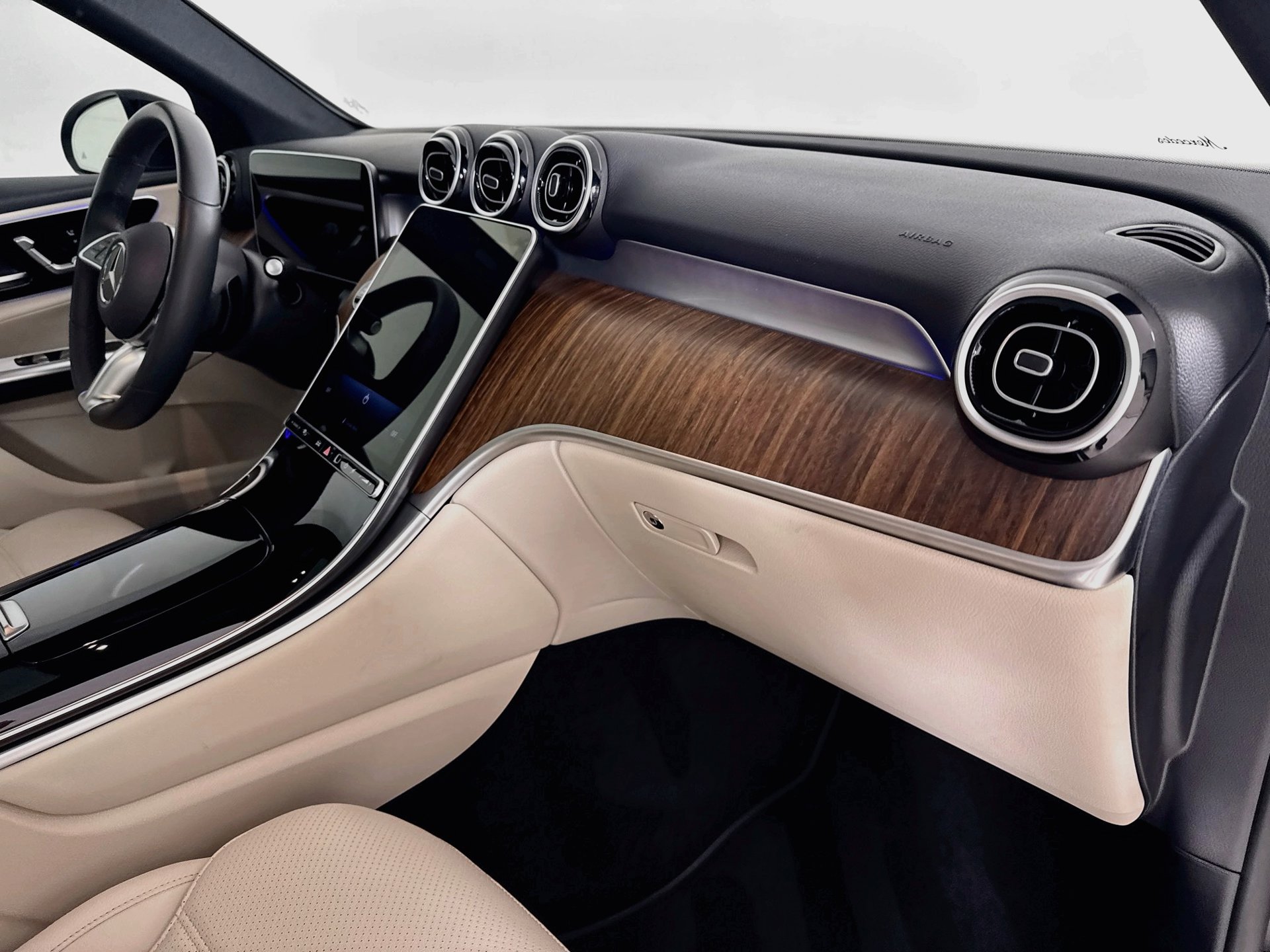 Certified 2026 Mercedes-Benz GLC 300 4MATIC image 30